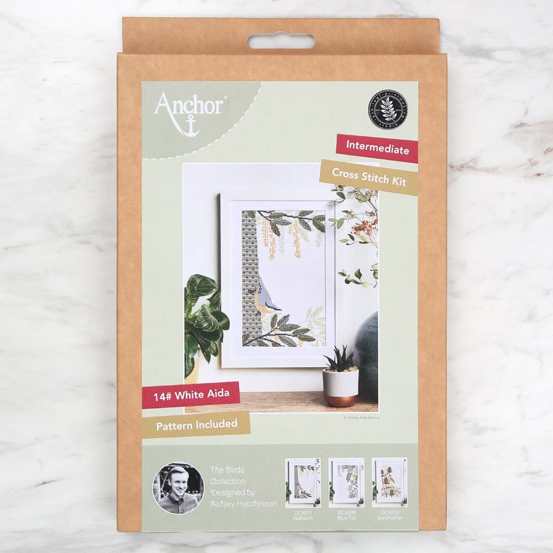 Anchor Embroidery Kit 32 x 20cm 12.60 x 7.87 DCX011