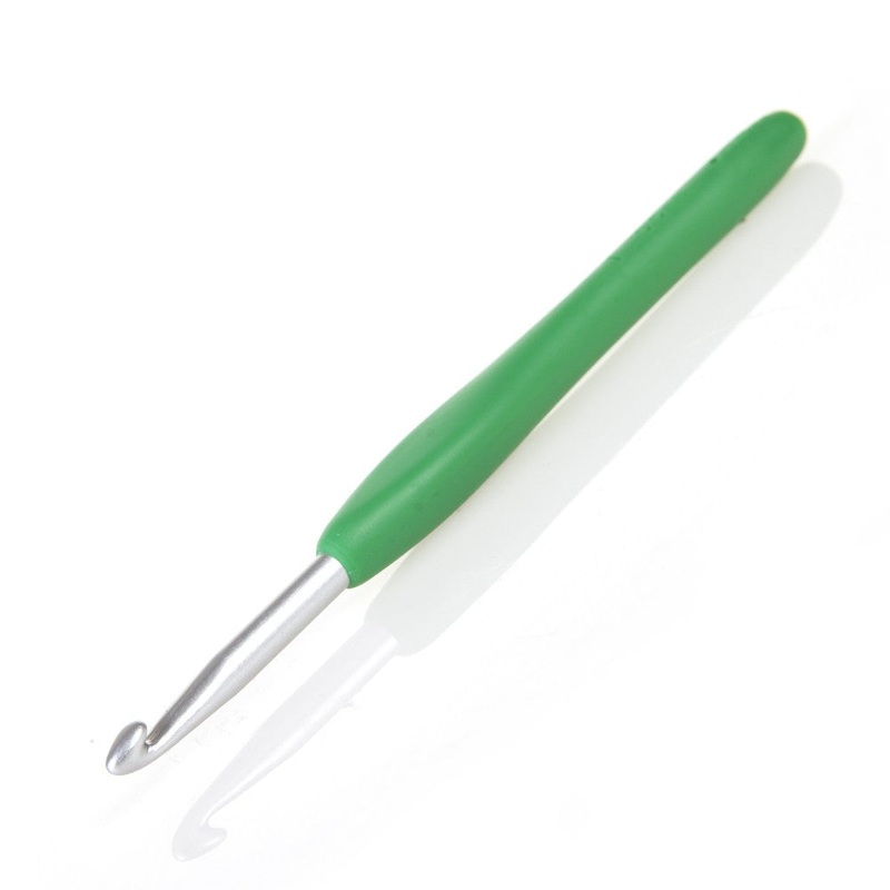 Clover Amour 5.5 mm Crochet Hook – 1048 – I