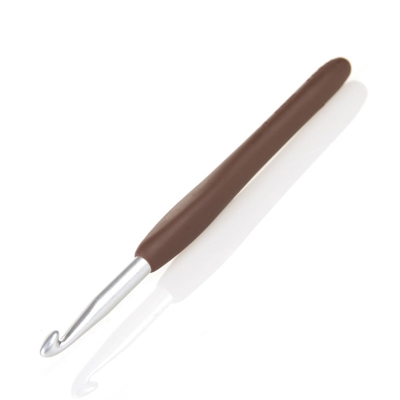 Clover Amour 6 mm Crochet Hook – 1049 – J