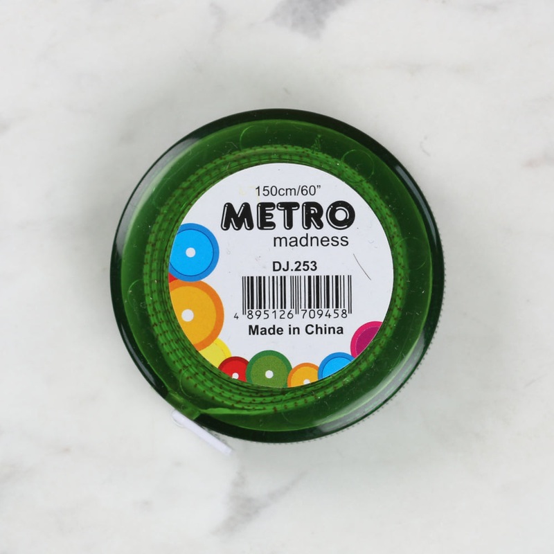 Sew Tasty Metro Auto Tape Measure Green 150cm/60 – 253