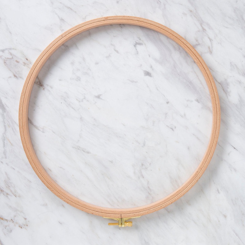 Nurge 16 mm Beech Wood Adjustable Embroidery Hoop – No.7