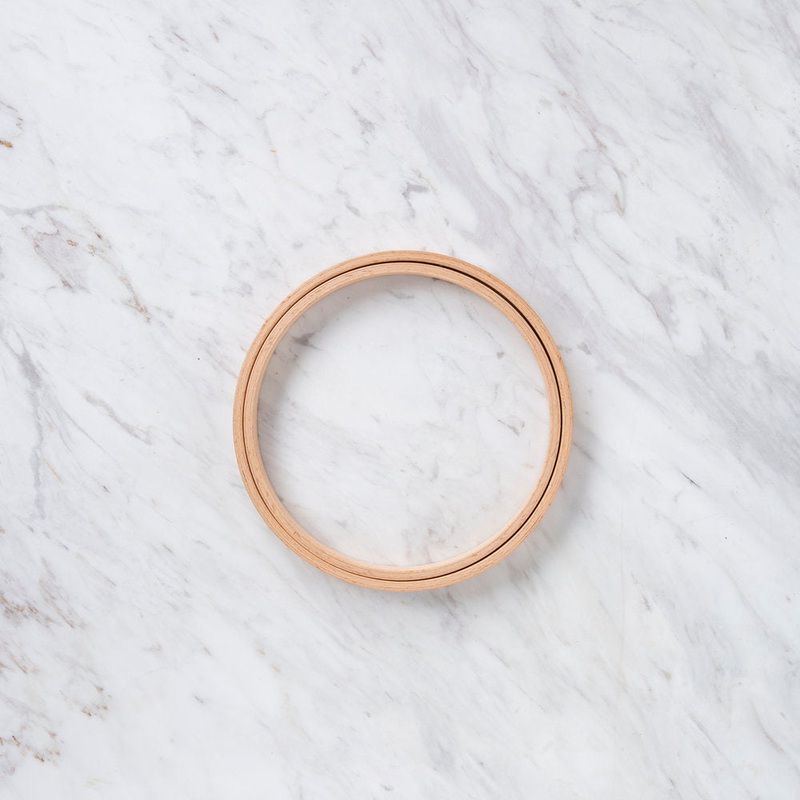 Nurge 16 mm Beech Wood Embroidery Hoop – No.3