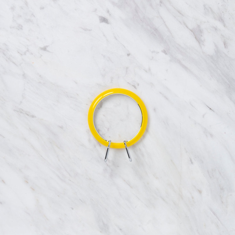 Nurge Metal Spring Tension Ring with Yellow Plastic Frame Embroidery Hoop, 58 mm