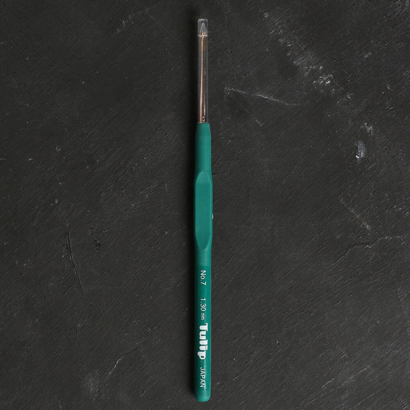 Tulip No:7 1.3 mm Crochet Hook with Soft Handle, 14 cm, Green – T-9GE