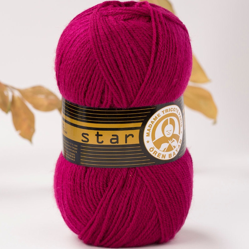 Madame Tricote Paris Star Knitting Yarn, Claret – 103-1754