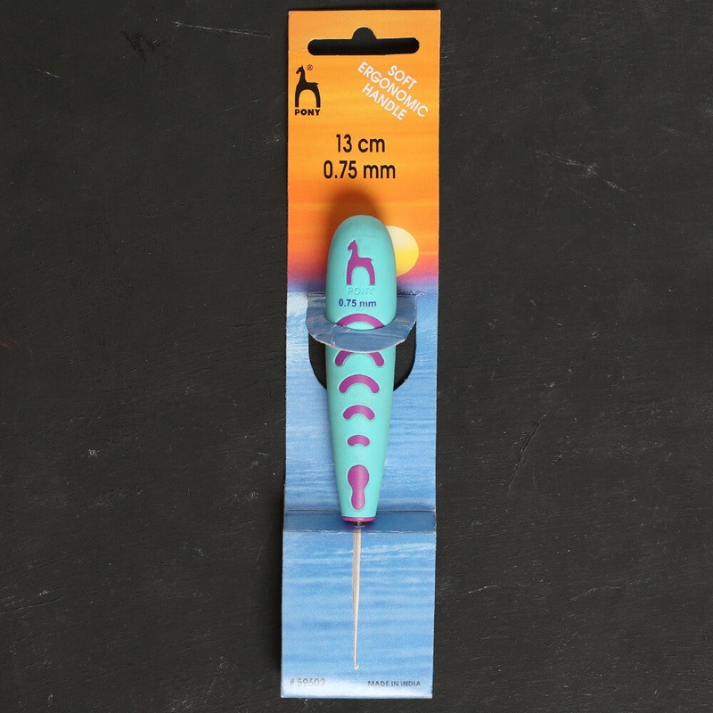 Pony No.17 0.75 mm 13 cm Metal Lace Crochet Hook with Soft Ergonomic Handle – 59602
