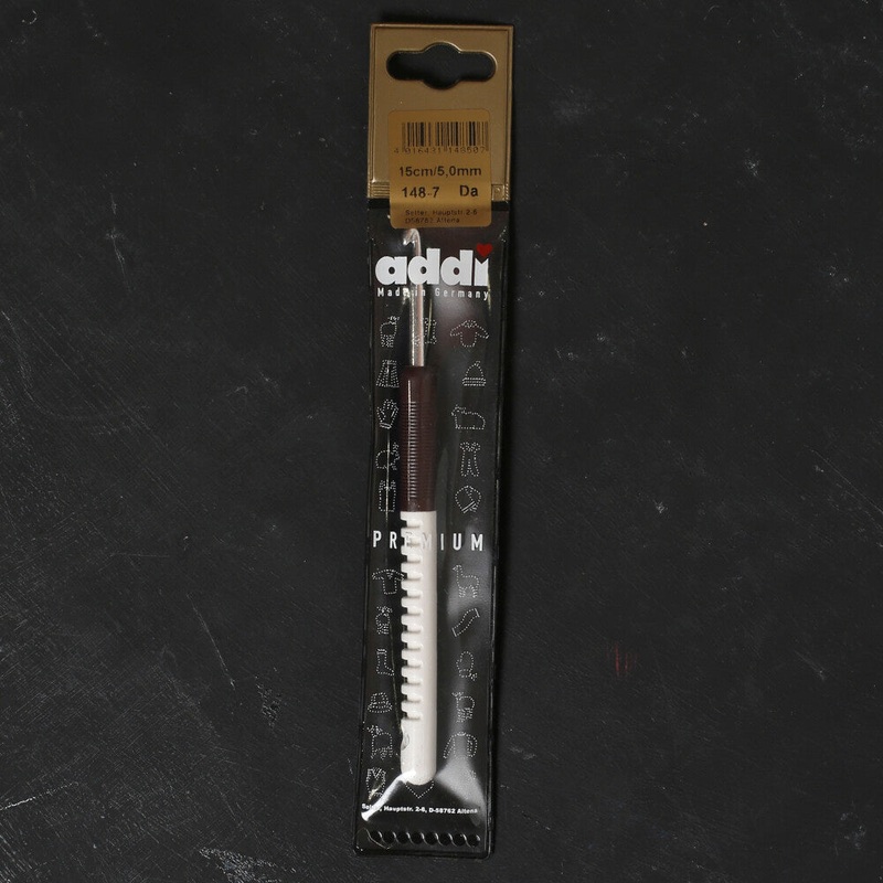 Addi 5.0 mm 15 cm Crochet Hooks with Plastic Handle – 148-7