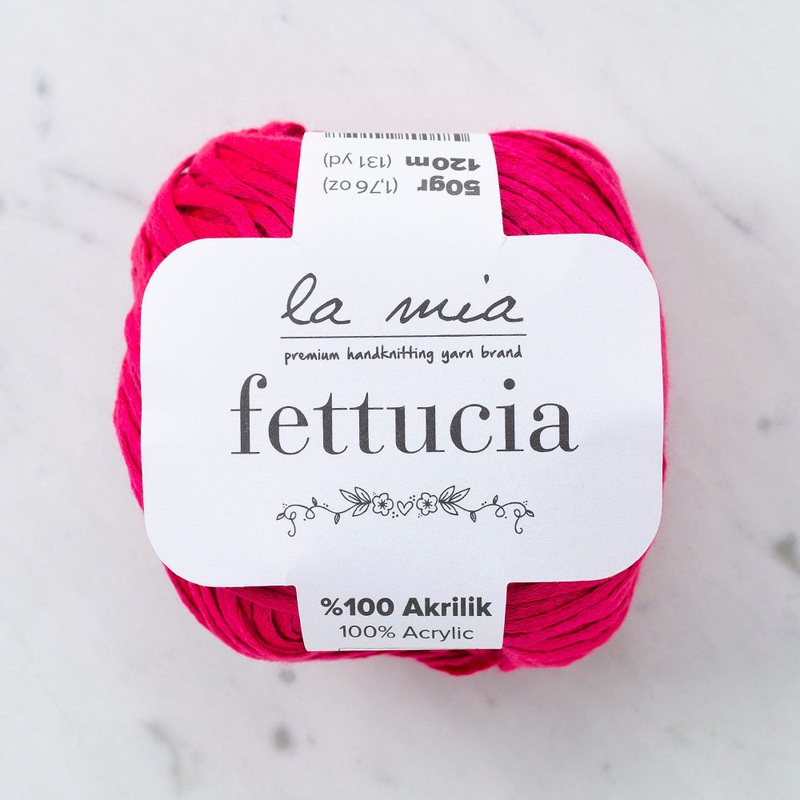 La Mia Fettucia  Yarn, Fuchsia – L058
