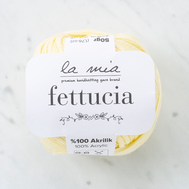 La Mia Fettucia  Yarn, Light Yellow – L028