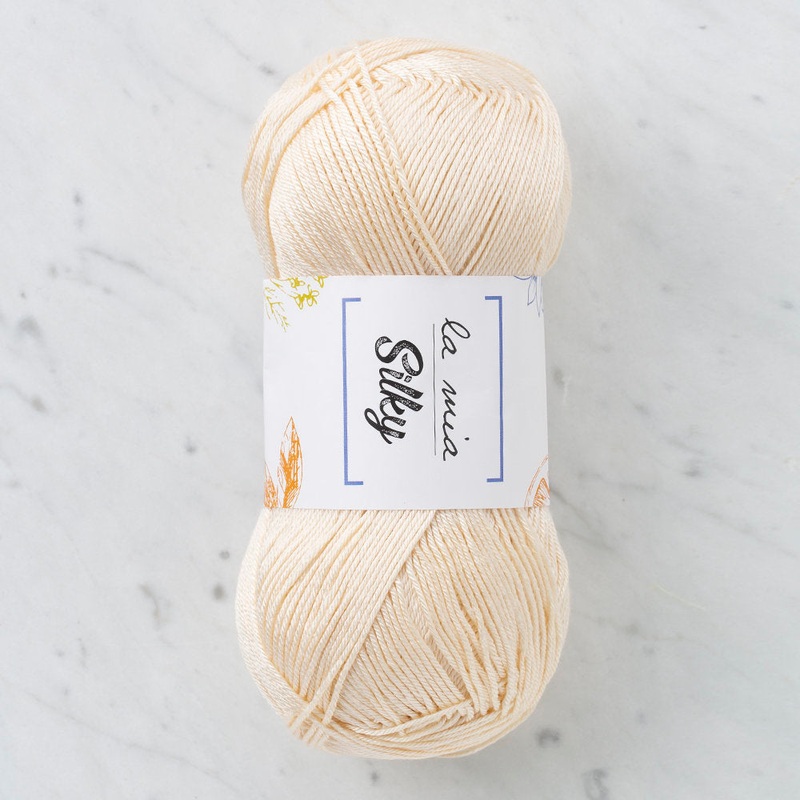 La Mia Silky Yarn, Cream – L007