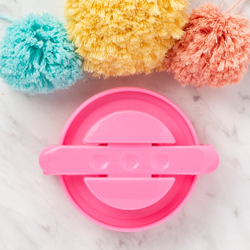 Loren Pom-Pom Maker, Large – Pink