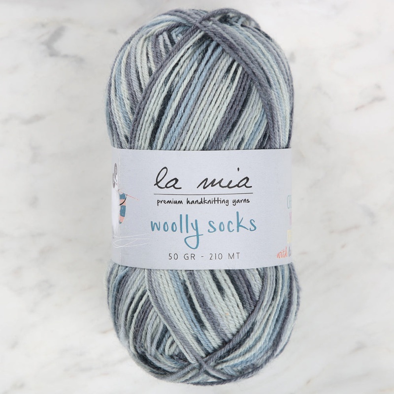 La Mia Woolly Socks Variegated Sock Yarn – L01