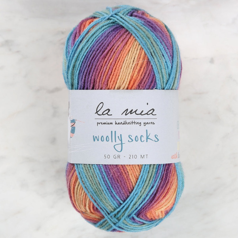 La Mia Woolly Socks Variegated Sock Yarn – L07