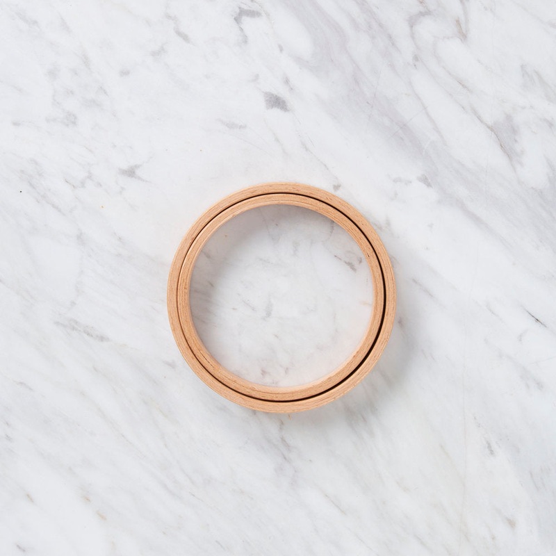 Nurge 16 mm Beech Wood Embroidery Hoop – No.1