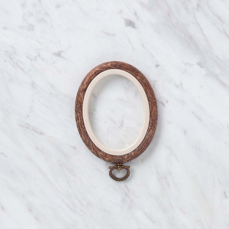 Nurge Plastic Frame Hoop No.1 – Oval