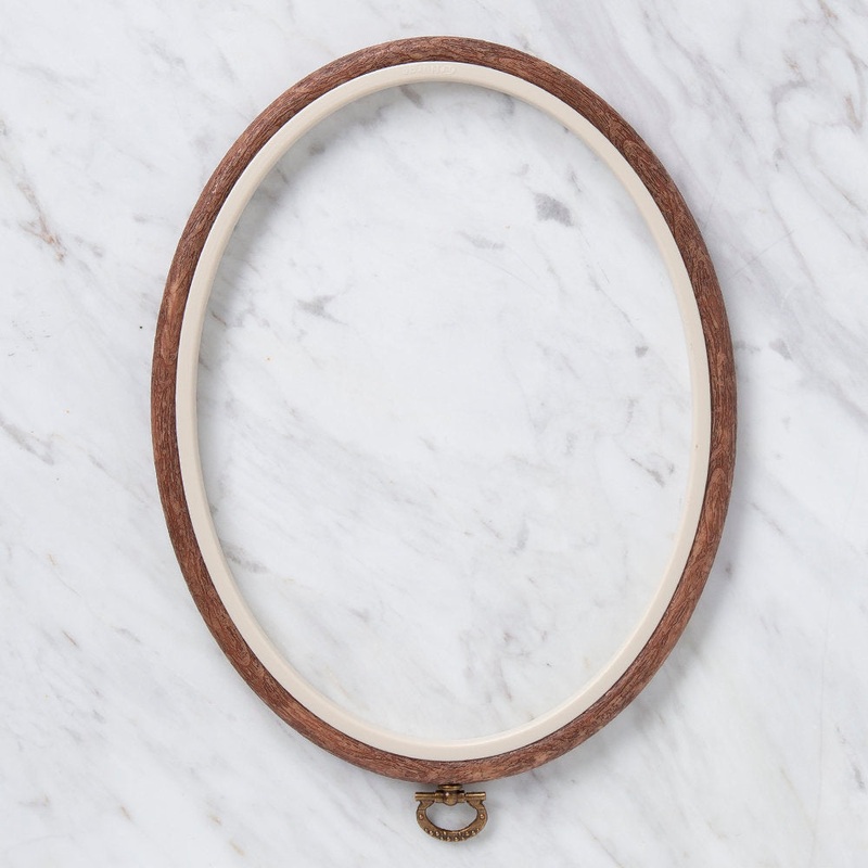 Nurge Plastic Frame Hoop No.4 – Oval