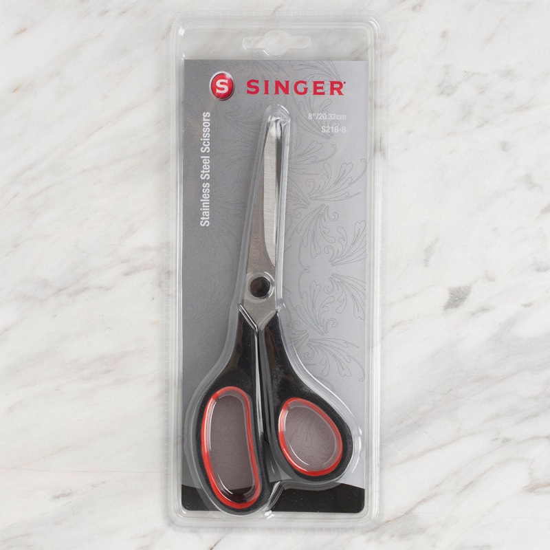 Singer Black Handled Scissors – S218-8