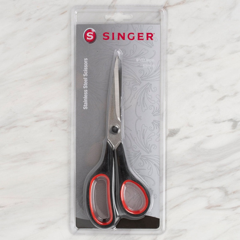 Singer Black Handled Scissors – S219-9
