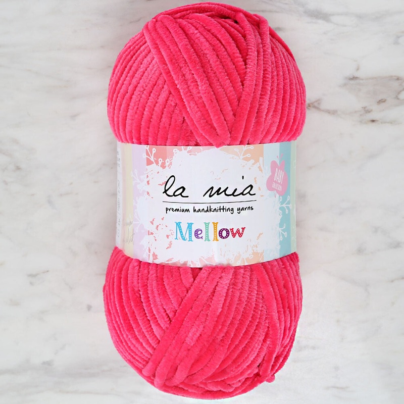 La Mia Mellow Chenille Yarn, Fuchsia – 921