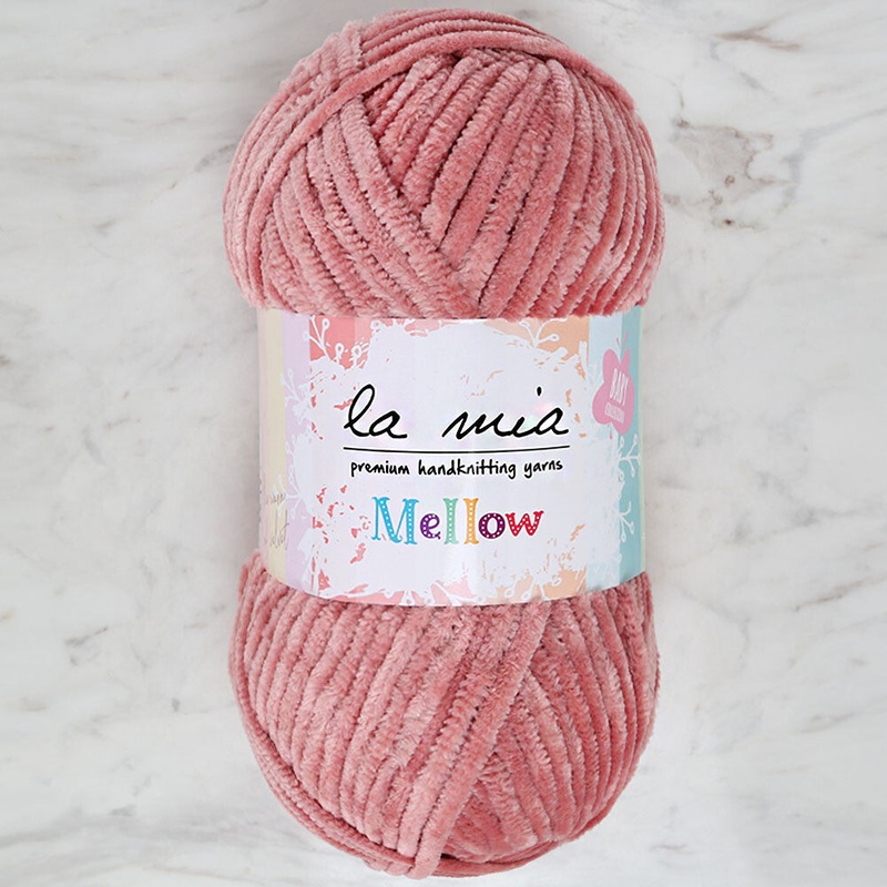 La Mia Mellow Chenille Yarn, Powder Pink – 939