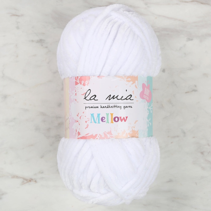 La Mia Mellow Chenille Yarn, White – 901
