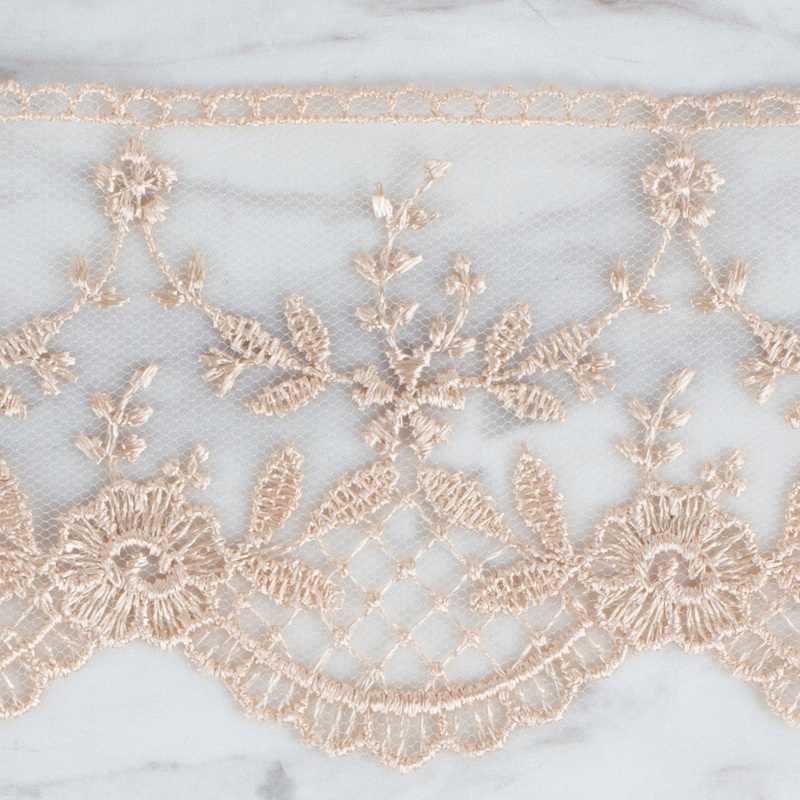 nel Lace Ribbon, 6 cm, Beige, Flower Patterned – 61