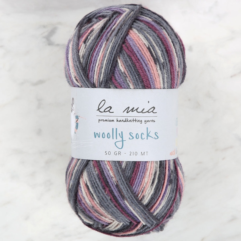 La Mia Woolly Socks Variegated Sock Yarn – L13