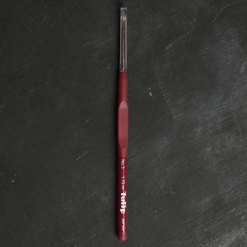 Tulip No:3 1.70 mm 14 cm Lace Crochet Hook with Soft Cushion, Brown – T-9GE