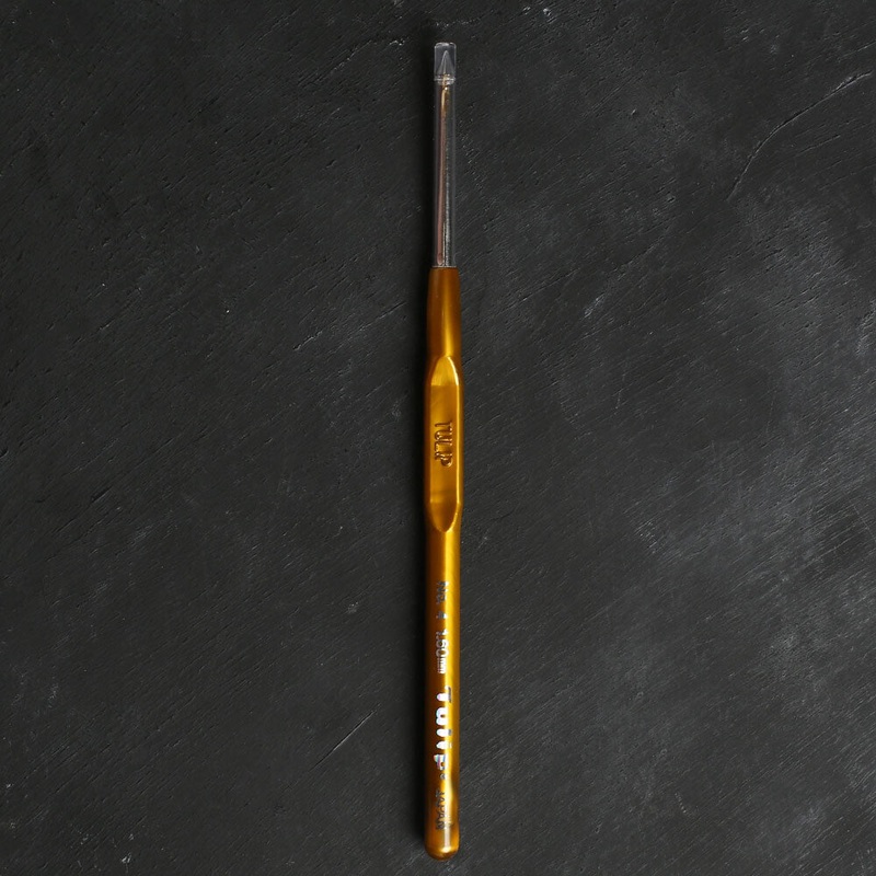 Tulip No.4 1.60 mm 14 cm Lace Crochet Hook with Cushion Grip, Yellow – T9G