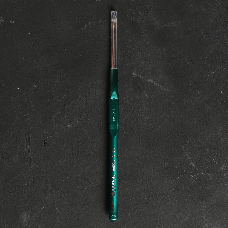 Tulip No.5 1.50 mm 14 cm Lace Crochet Hook with Cushion Grip, Green – T9G