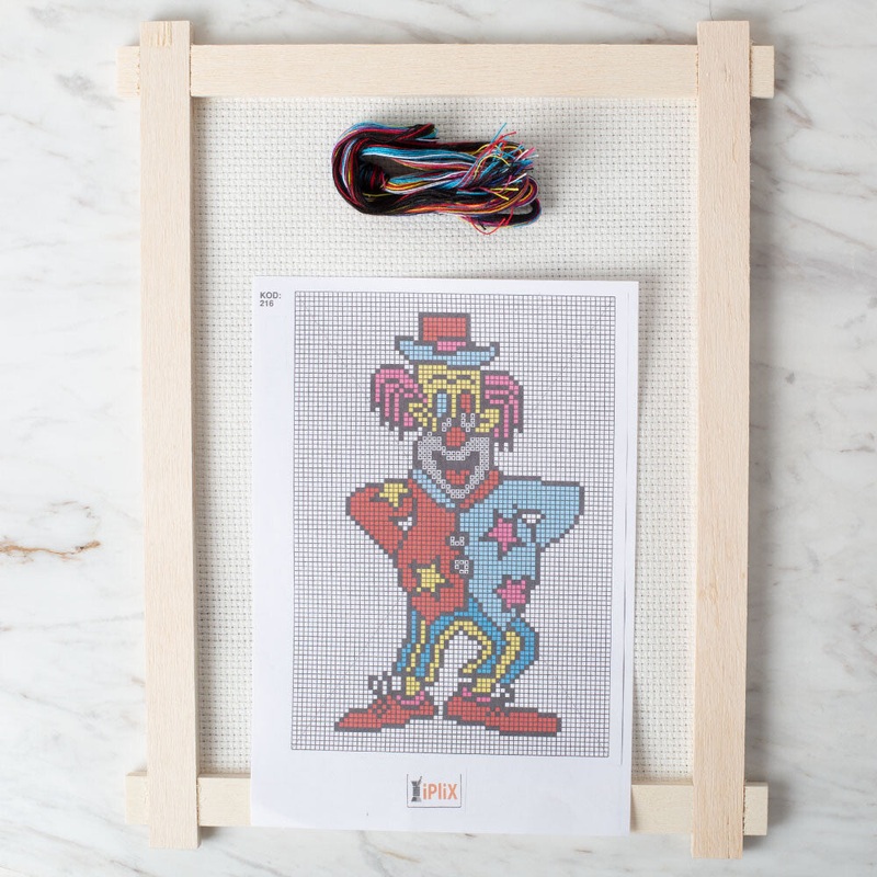 Loren Cross Stitch Kit, Clown – 216
