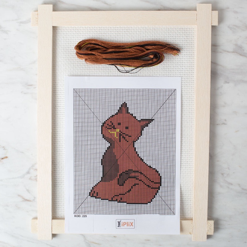 Loren Cross Stitch Kit, Sitting Cat – 225