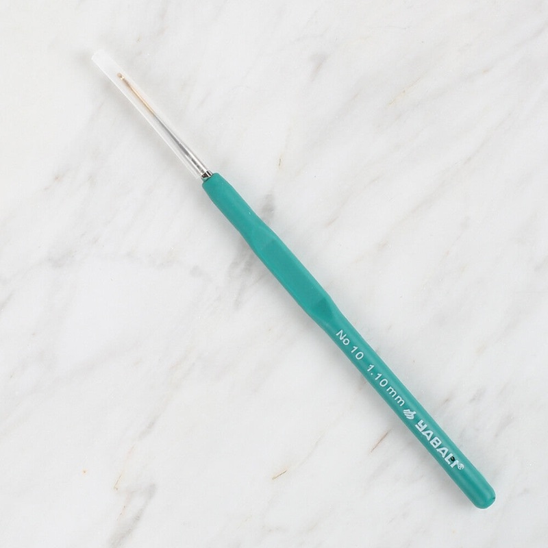 Yabal Golden Tip Elastic Handle No. 10 1.10mm Crochet Hook, Green