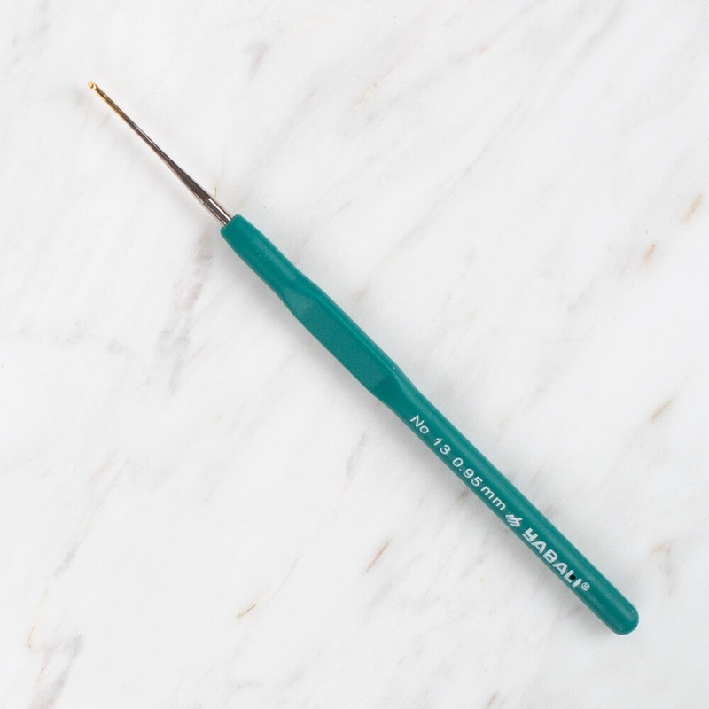 Yabal Golden Tip Elastic Handle No. 13 0.95mm Crochet Hook, Green