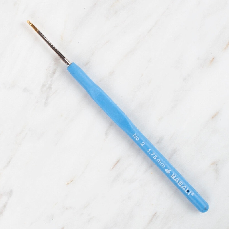 Yabal Golden Tip Elastic Handle No. 2 1.75mm Crochet Hook, Blue