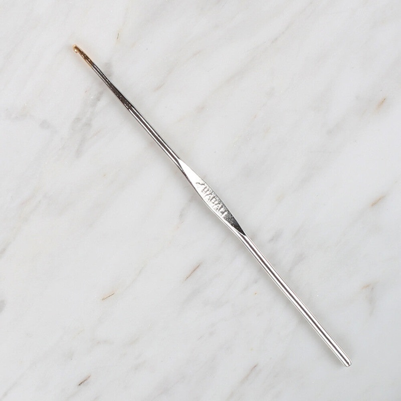 Yabal Golden Tip Metal Handle No. 5 1.5mm Crochet Hook