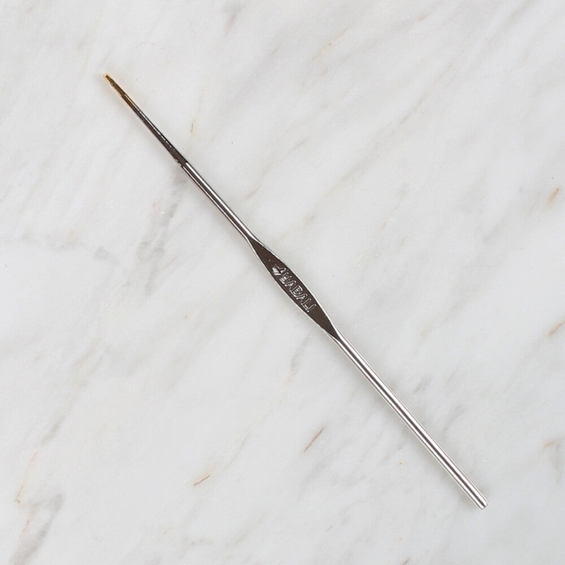 Yabal Golden Tip Metal Handle No. 7 1.3mm Crochet Hook
