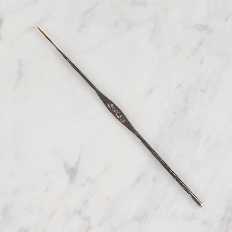 Yabal Golden Tip Metal Handle No. 18 0.70mm Crochet Hook