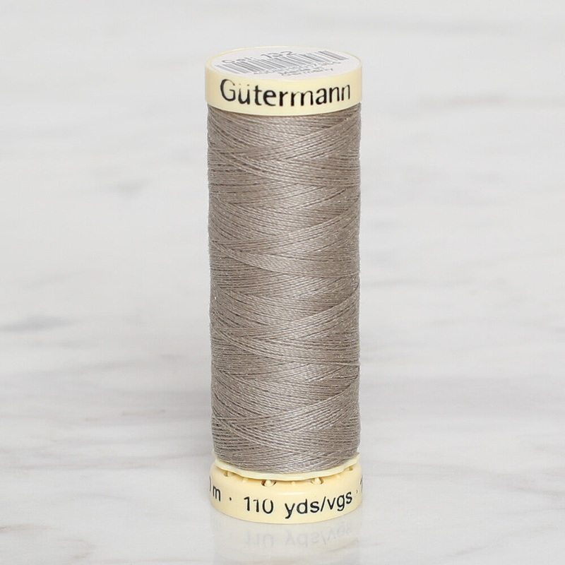 Gtermann Sewing Thread, 30m, Beige – 132