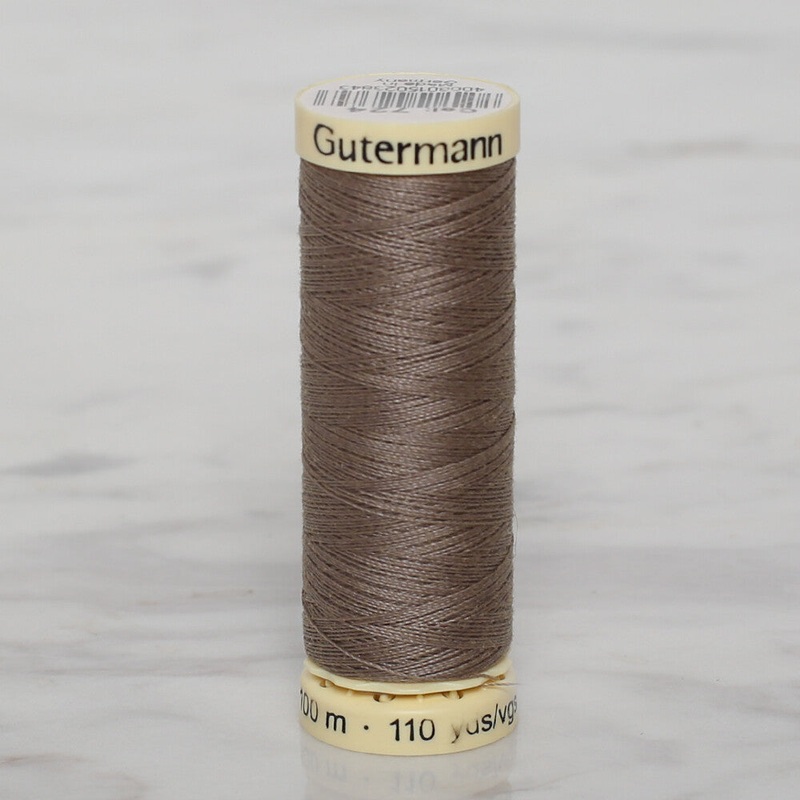 Gtermann Sewing Thread, 100m, Khaki Green – 724