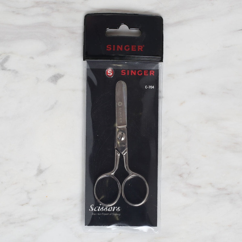 Singer Small Size Round Tip Sewing Scissors – C-704