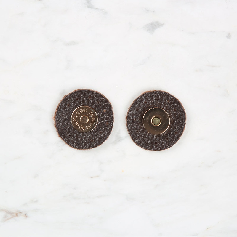 Knitme Round Magnet 4×4 cm Brown BA-0059