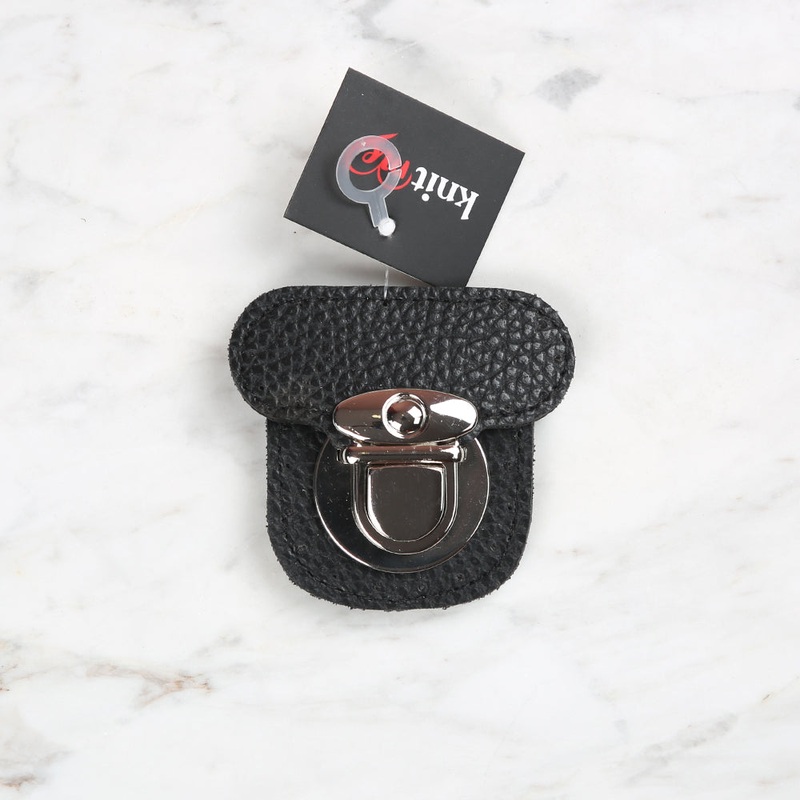 Knitme Stitched Lock 6×6 cm Black BA-0067