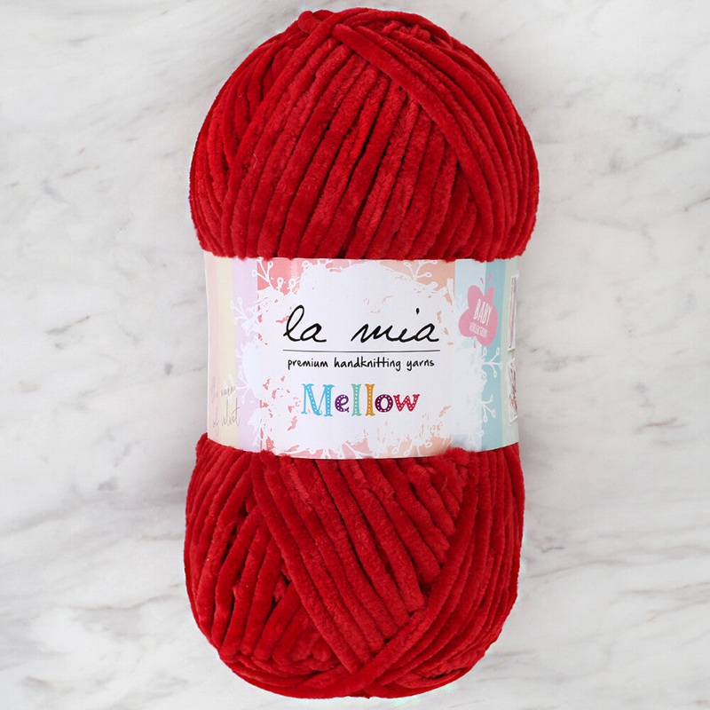 La Mia Mellow Chenille Yarn, Red – 927