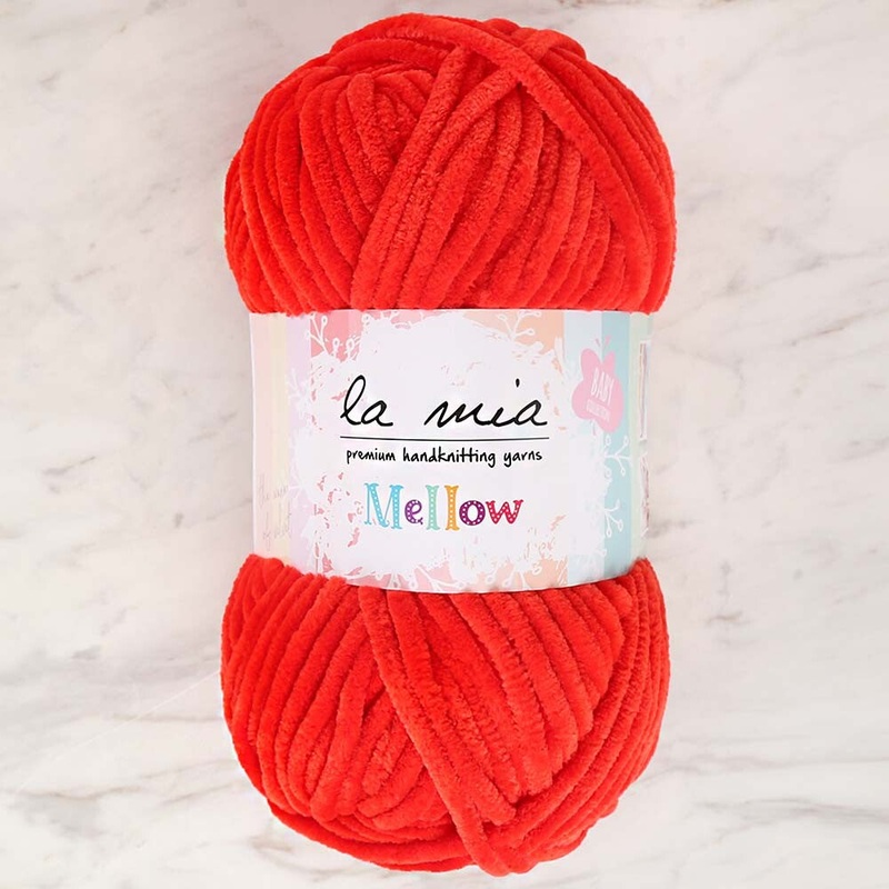 La Mia Mellow Chenille Yarn, Red – 911