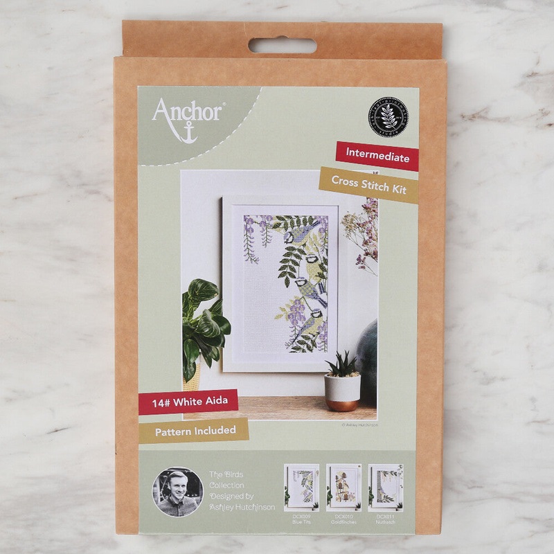 Anchor Embroidery Kit 32 x 20cm 12.60 x 7.87 DCX009