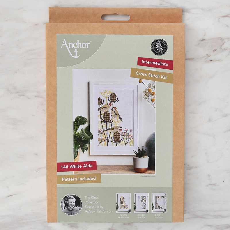Anchor Embroidery Kit 32 x 20cm 12.60 x 7.87 DCX010