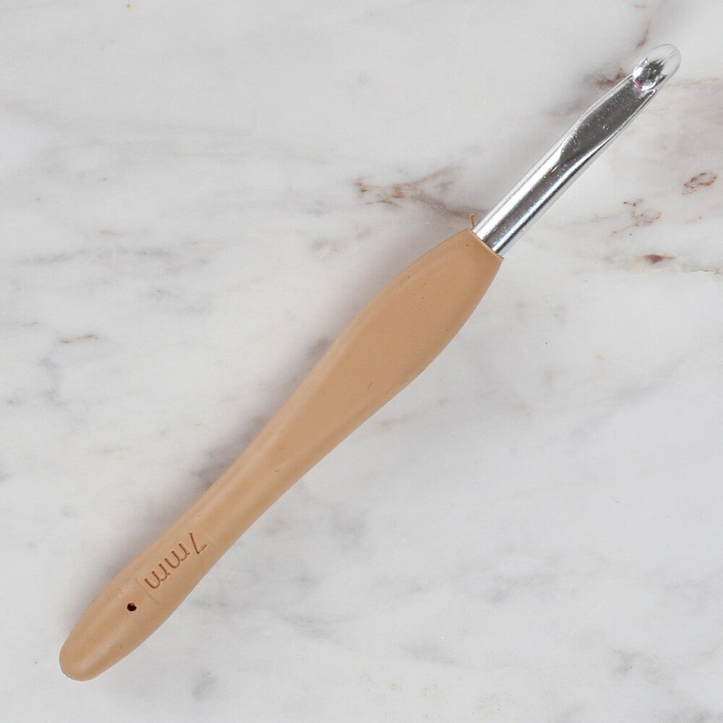 Yabal 7 mm Soft Handle Crochet Hook, Beige – YBL – 323