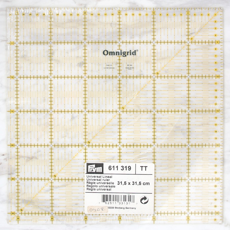 Prym Patchwork Ruler 31.5 cm x 31.5 cm – 611319