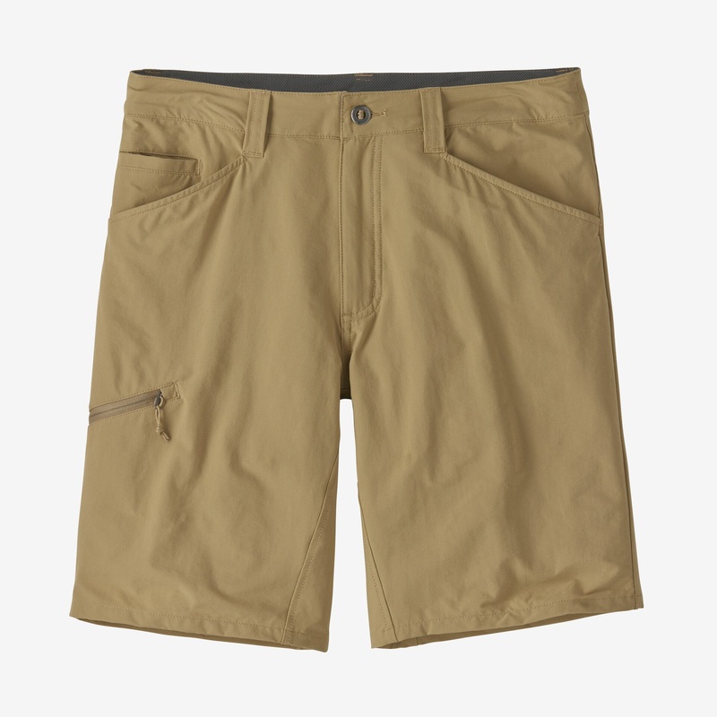 Men’s Quandary Short|Classic tan|Wavy blue|Forge Grey|Classic Tan|28 10IN|30 10IN|31 10IN|32 10IN|33 10IN|34 10IN|35 10IN|36 10IN|38 10IN|40 10IN|42 10IN|44 10IN|28 8IN|30 8IN|31 8IN|32 8IN|33 8IN|34 8IN|35 8IN|36 8IN|38 8IN|40 8IN|42 8IN|44 8IN
